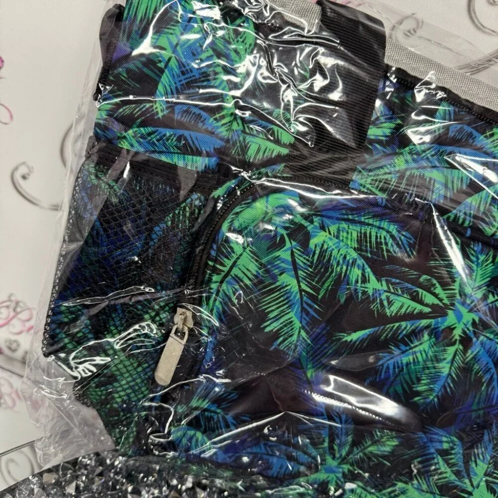 Cooler bag chill paradise from Hawaii palm trees black green blue cold bag beach